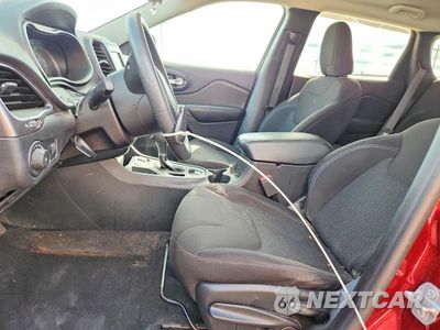 Zdjęcie 7 z 13 samochodu: 2019 JEEP CHEROKEE LATITUDE VIN:1C4PJLCB4KD439417 - miniatura