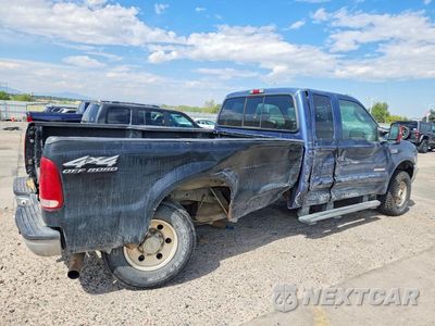 Trzecie zdjęcie samochodu z tyłu: 2004 FORD F250 SUPER DUTY VIN:1FTNX21P34EC33310 - miniatura