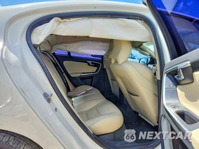 Zdjęcie 10 z 12 samochodu: 2017 VOLVO S60 VIN:YV126MFL6H2420291 - miniatura