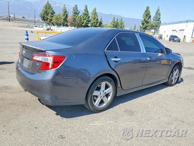 Trzecie zdjęcie samochodu z tyłu: 2014 TOYOTA CAMRY SE VIN:4T1BF1FK3EU422135 - miniatura