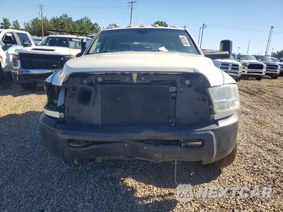 Piąte zdjęcie samochodu w środku: 2017 RAM 3500 ST VIN:3C63RRGL5HG743758 - miniatura