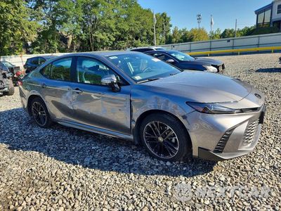 Czwarte zdjęcie samochodu z boku: 2025 TOYOTA CAMRY SE VIN:4T1DBADK9SU500789 - miniatura