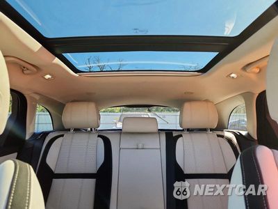 Zdjęcie 10 z 13 samochodu: 2021 LAND ROVER RANGE ROVER VELAR S VIN:SALYJ2EX5MA315175 - miniatura