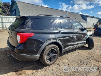 Trzecie zdjęcie samochodu z tyłu: 2022 FORD EXPLORER XLT VIN:1FMSK8DH5NGA95828 - miniatura