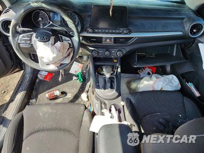 Zdjęcie 8 z 12 samochodu: 2021 KIA FORTE LXS VIN:3KPF24AD2ME393316 - miniatura
