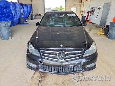 Piąte zdjęcie samochodu w środku: 2014 MERCEDES-BENZ C 300 4MATIC VIN:WDDGF8ABXEG186677 - miniatura