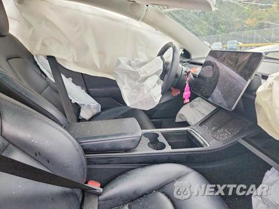 Zdjęcie 7 z 12 samochodu: 2022 TESLA MODEL 3 VIN:5YJ3E1EC0NF110479 - miniatura
