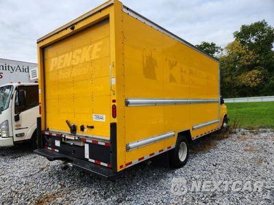 Trzecie zdjęcie samochodu z tyłu: 2023 GMC SAVANA BOX TRUCK VIN:7GZ37TC72PN002013 - miniatura