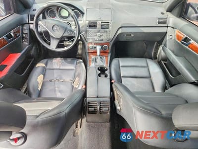 Zdjęcie 8 z 13 samochodu: 2011 MERCEDES-BENZ C 300 4MATIC VIN:WDDGF8BB6BR150659 - miniatura