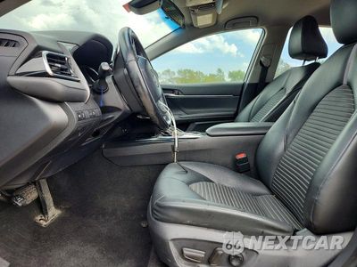 Zdjęcie 7 z 12 samochodu: 2018 TOYOTA CAMRY SE VIN:4T1B11HK0JU635680 - miniatura
