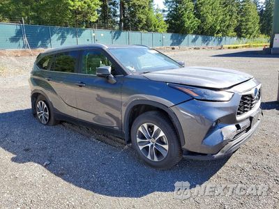 Czwarte zdjęcie samochodu z boku: 2024 TOYOTA HIGHLANDER HYBRID XLE VIN:5TDKBRCH7RS631203 - miniatura