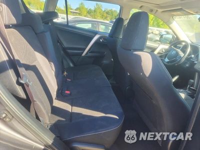 Zdjęcie 11 z 13 samochodu: 2016 TOYOTA RAV4 XLE VIN:JTMRFREV8GJ085740 - miniatura