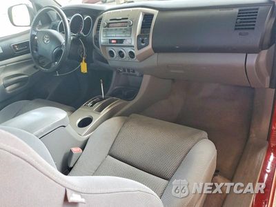 Zdjęcie 8 z 13 samochodu: 2010 TOYOTA TACOMA V6 VIN:5TEUU4EN4AZ748883 - miniatura