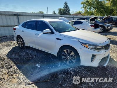Czwarte zdjęcie samochodu z boku: 2016 KIA OPTIMA SX VIN:5XXGW4L24GG058140 - miniatura