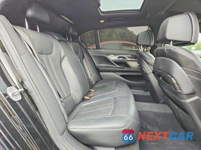 Zdjęcie 10 z 12 samochodu: 2020 BMW 750 XI VIN:WBA7U2C0XLGJ59675 - miniatura
