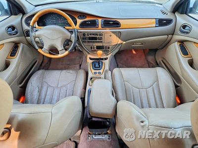 Zdjęcie 8 z 13 samochodu: 2000 JAGUAR S-TYPE VIN:SAJDA01C9YFL68145 - miniatura