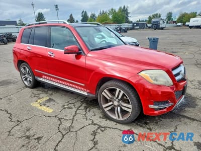 Czwarte zdjęcie samochodu z boku: 2015 MERCEDES-BENZ GLK 350 VIN:WDCGG5HB6FG407957 - miniatura