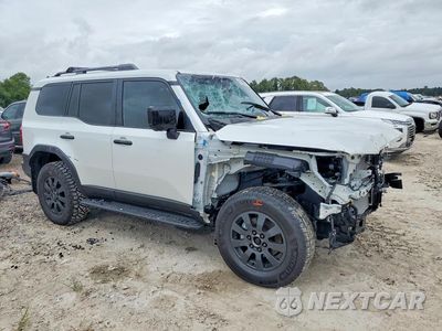 Czwarte zdjęcie samochodu z boku: 2026 TOYOTA LAND CRUISER BASE VIN:JTEABFAJ5TK060675 - miniatura