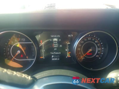 Zdjęcie 9 z 12 samochodu: 2019 JEEP WRANGLER UNLIMITED SAHARA VIN:1C4HJXEG6KW575511 - miniatura