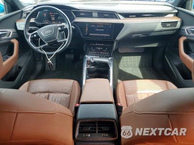 Zdjęcie 8 z 13 samochodu: 2019 AUDI E-TRON PREMIUM PLUS VIN:WA1LABGE3KB012765 - miniatura