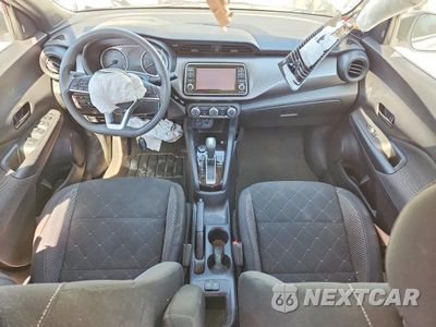 Zdjęcie 8 z 12 samochodu: 2020 NISSAN KICKS S VIN:3N1CP5BV1LL565396 - miniatura