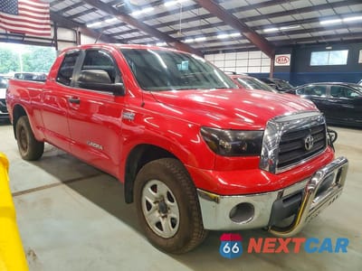 Czwarte zdjęcie samochodu z boku: 2007 TOYOTA TUNDRA SR5 VIN:5TFBV54117X010208 - miniatura