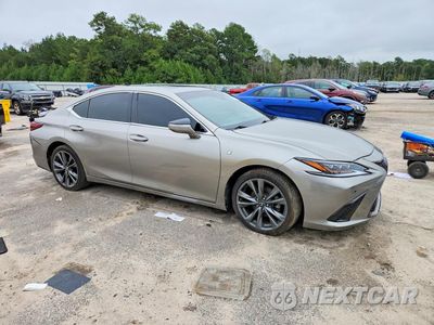 Czwarte zdjęcie samochodu z boku: 2019 LEXUS ES 350 VIN:58ABZ1B13KU038493 - miniatura