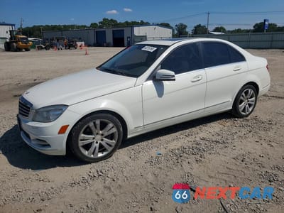 2011 MERCEDES-BENZ C 300 4MATIC WDDGF8BB6BR153724 - główne zdjęcie licytacji z USA - miniatura