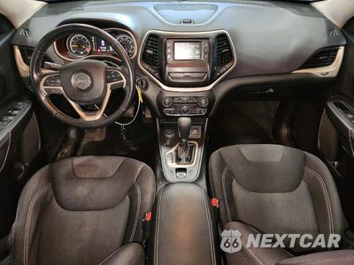 Zdjęcie 8 z 13 samochodu: 2015 JEEP CHEROKEE LATITUDE VIN:1C4PJMCB3FW755519 - miniatura