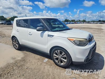 Czwarte zdjęcie samochodu z boku: 2015 KIA SOUL + VIN:KNDJP3A55F7207298 - miniatura
