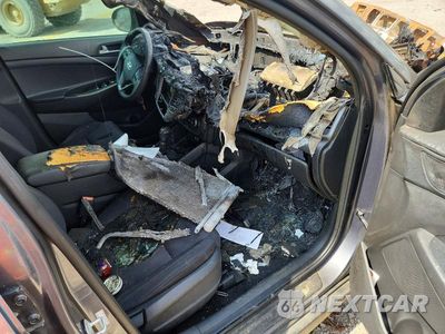 Zdjęcie 8 z 12 samochodu: 2017 HYUNDAI TUCSON SE VIN:KM8J33A45HU253782 - miniatura