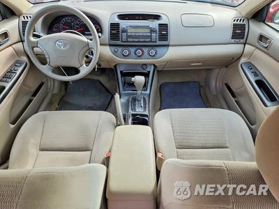 Zdjęcie 8 z 12 samochodu: 2006 TOYOTA CAMRY LE VIN:4T1BE30K26U117394 - miniatura