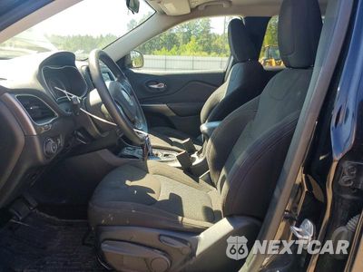 Zdjęcie 7 z 13 samochodu: 2019 JEEP CHEROKEE LATITUDE VIN:1C4PJLCBXKD331478 - miniatura
