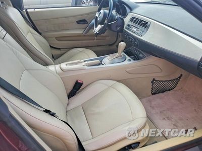 Zdjęcie 10 z 12 samochodu: 2003 BMW Z4 2.5 VIN:4USBT33413LS42907 - miniatura
