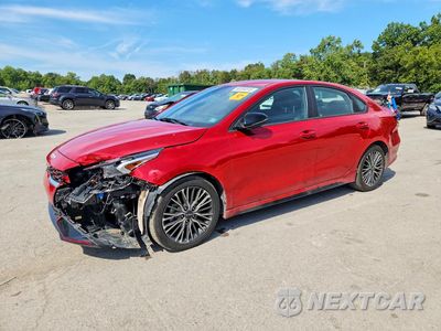 2024 KIA FORTE GT LINE 3KPF54AD4RE748291 - główne zdjęcie licytacji z USA - miniatura