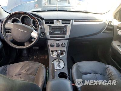 Zdjęcie 8 z 12 samochodu: 2010 CHRYSLER SEBRING LIMITED VIN:1C3CC5FB6AN187747 - miniatura