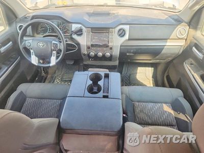 Zdjęcie 8 z 12 samochodu: 2018 TOYOTA TUNDRA CREWMAX SR5 VIN:5TFDM5F12JX075827 - miniatura
