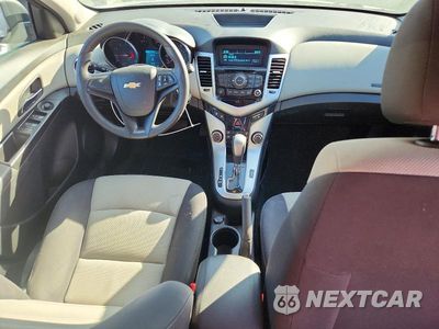 Zdjęcie 8 z 12 samochodu: 2014 CHEVROLET CRUZE LS VIN:1G1PA5SG8E7407445 - miniatura