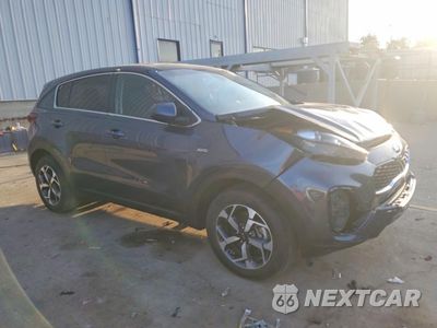 Czwarte zdjęcie samochodu z boku: 2020 KIA SPORTAGE LX VIN:KNDPMCAC3L7666441 - miniatura