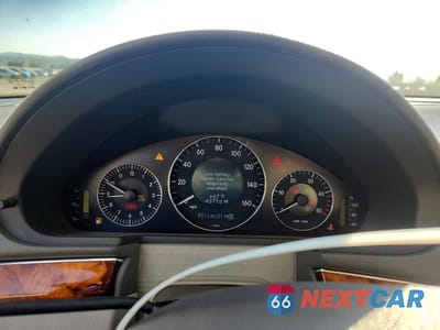 Zdjęcie 9 z 12 samochodu: 2006 MERCEDES-BENZ E-CLASS 320 VIN:WDBUF26JX6A825069 - miniatura