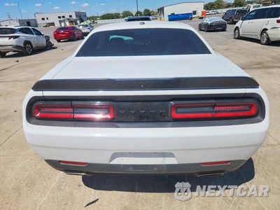 Zdjęcie 6 z 12 samochodu: 2021 DODGE CHALLENGER SXT VIN:2C3CDZAG2MH604866 - miniatura