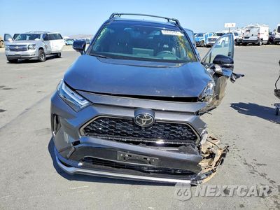 Piąte zdjęcie samochodu w środku: 2025 TOYOTA RAV4 XSE VIN:JTMFB3FV0SD252514 - miniatura