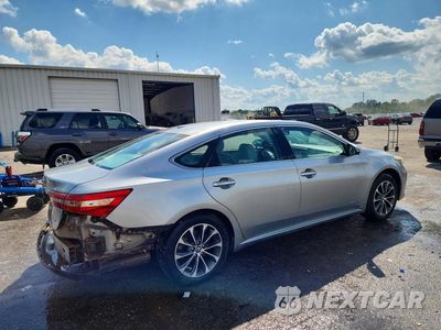 Trzecie zdjęcie samochodu z tyłu: 2016 TOYOTA AVALON HYBRID XLE PREMIUM VIN:4T1BD1EBXGU055812 - miniatura