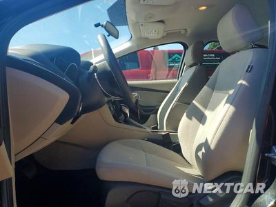 Zdjęcie 7 z 12 samochodu: 2015 FORD FOCUS SE VIN:1FADP3F22FL207333 - miniatura