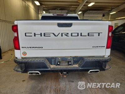 Zdjęcie 6 z 12 samochodu: 2020 CHEVROLET SILVERADO K1500 TRAIL BOSS CUSTOM VIN:3GCPYCEF2LG447810 - miniatura