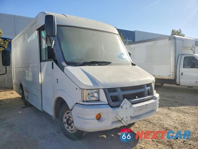 Czwarte zdjęcie samochodu z boku: 2016 ISUZU NPR VIN:JALB4T17XG7W00907 - miniatura