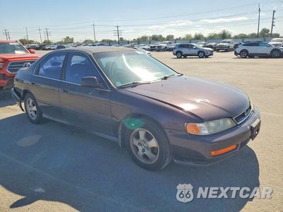 Czwarte zdjęcie samochodu z boku: 1997 HONDA ACCORD SE VIN:1HGCD5605VA132437 - miniatura