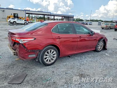 Trzecie zdjęcie samochodu z tyłu: 2020 TOYOTA CAMRY LE VIN:4T1C11AK9LU351319 - miniatura