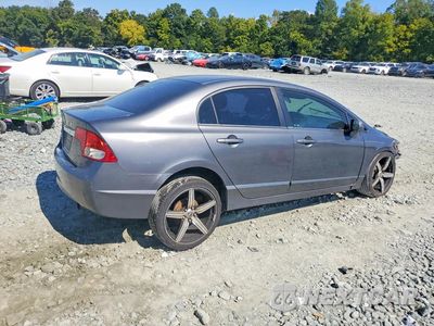 Trzecie zdjęcie samochodu z tyłu: 2010 HONDA CIVIC LX VIN:2HGFA1F51AH317378 - miniatura