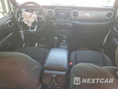 Zdjęcie 8 z 12 samochodu: 2021 JEEP WRANGLER UNLIMITED SAHARA VIN:1C4HJXEN5MW551881 - miniatura